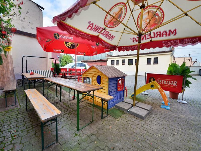 Hotel Isora Ostrava Extérieur photo