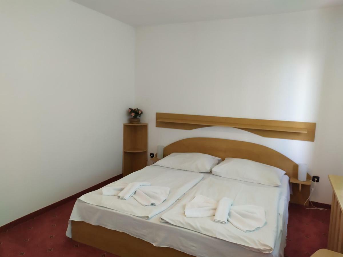 Hotel Isora Ostrava Extérieur photo